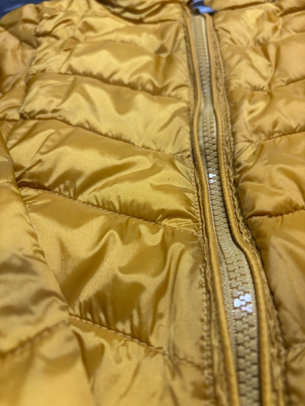 Core Life Kids Yellow Puffer Jacket Size 5-6 Hooded Lightweight Coat - Picture 3 of 7